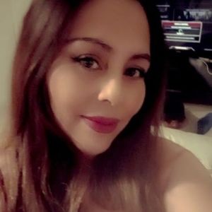 Meet your Posher, Roxana siles